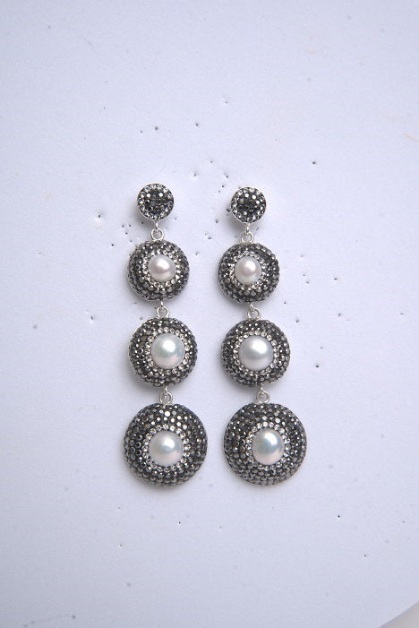 TRIPLE Pearl Earrings