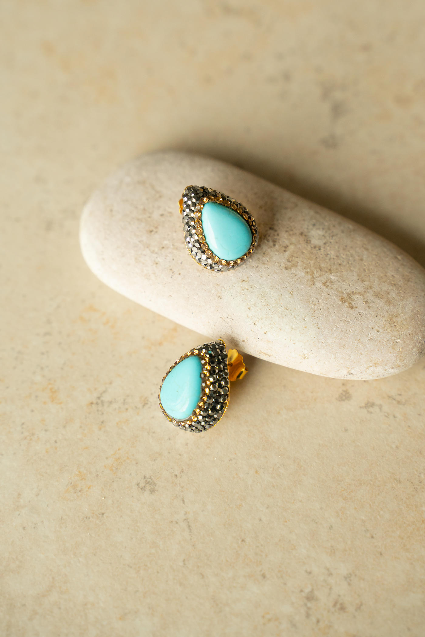 TURQUOISE Studs